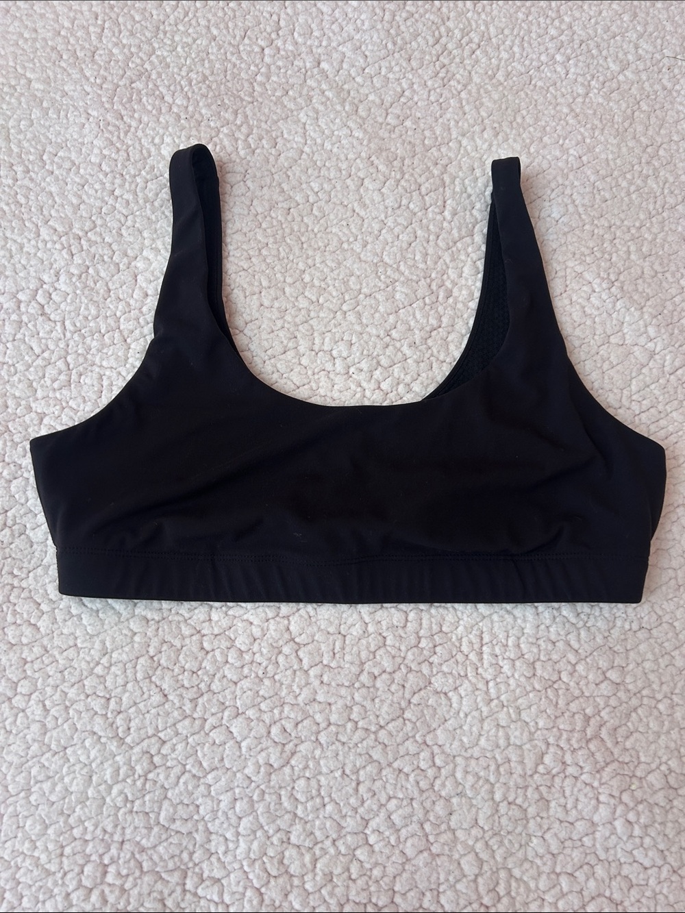 Vuori Black Scoop-Front Sports Bra with Wide Straps